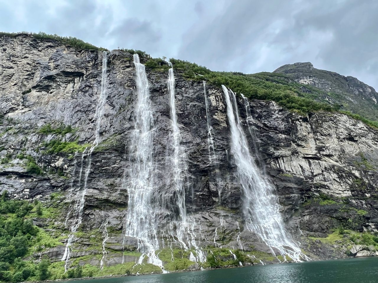 Hellesylt, Geiranger & Mount Dalsnibba Excursions With P&O Iona ...